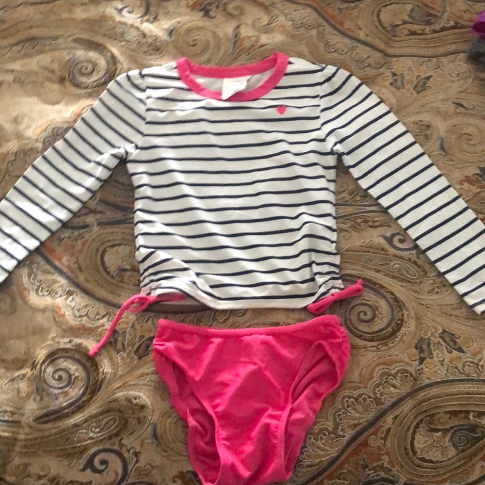 Old navy swimming suit